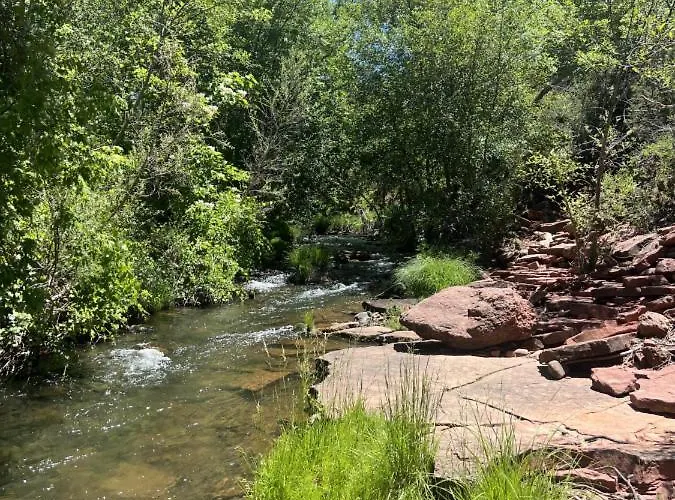 Serene Retreat - 2 Acres, Firepit, River Access Holiday home *