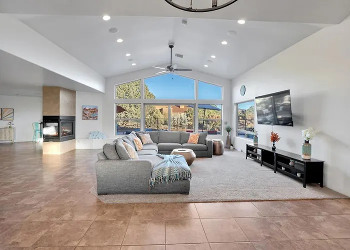 Serene Retreat - 2 Acres, Firepit, River Access Holiday home Sedona