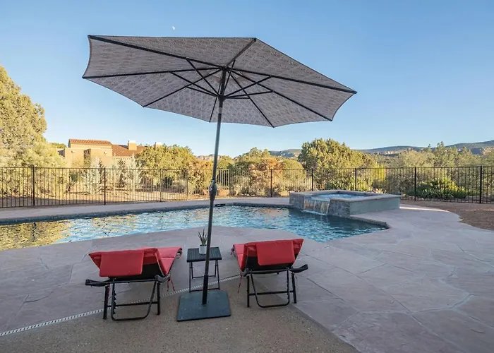 Holiday home Serene Retreat - 2 Acres, Firepit, River Access