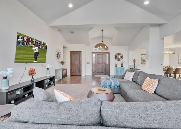 Serene Retreat - 2 Acres, Firepit, River Access *