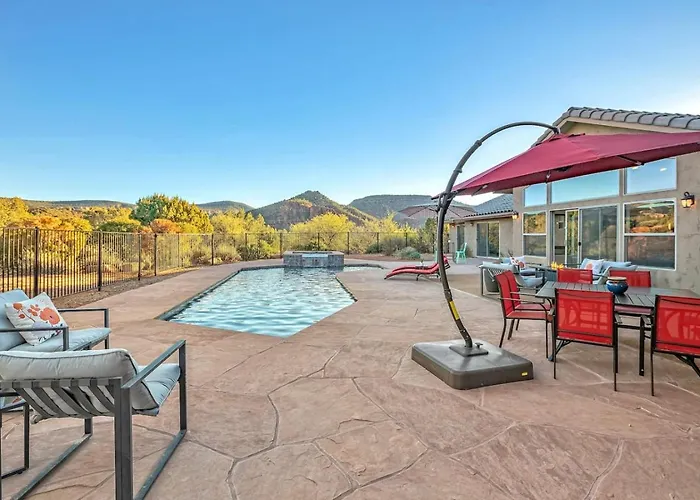Holiday home Serene Retreat - 2 Acres, Firepit, River Access *