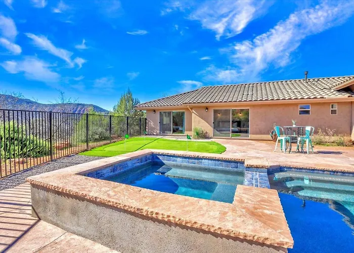 Holiday home Serene Retreat - 2 Acres, Firepit, River Access Sedona