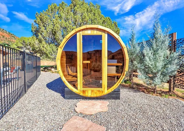 Holiday home Serene Retreat - 2 Acres, Firepit, River Access